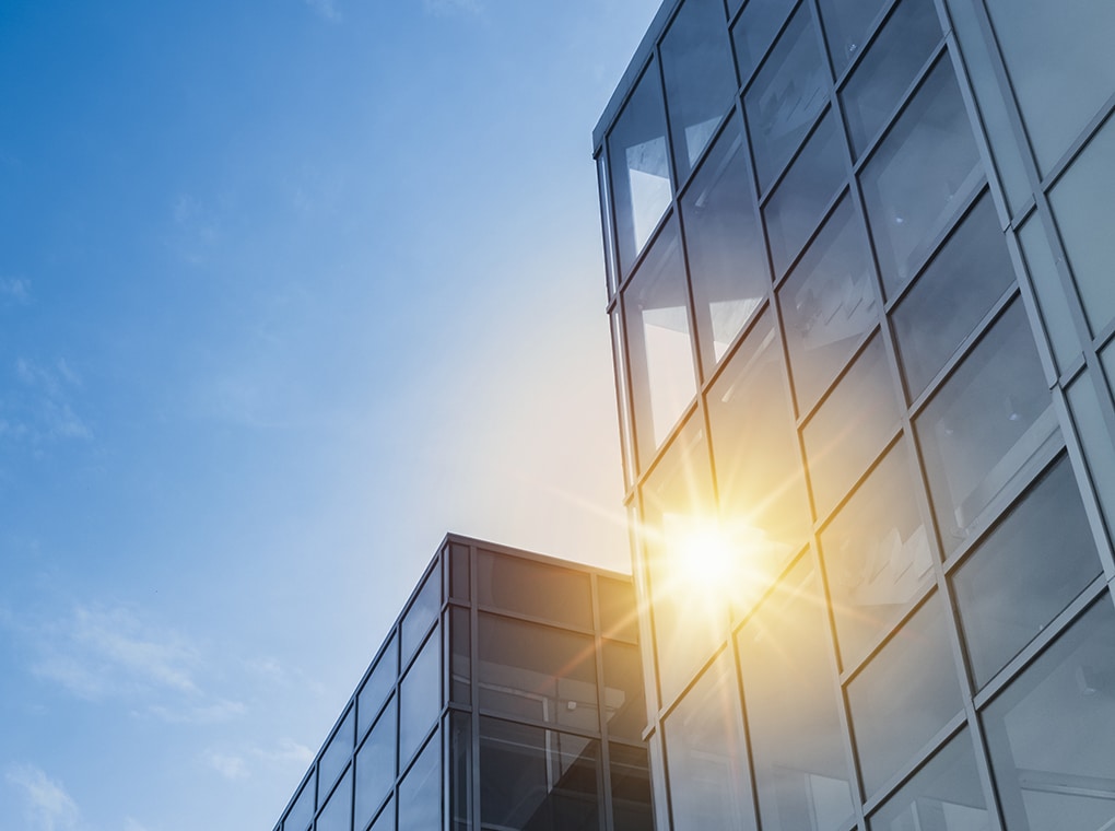 windows,of,skyscraper,business,office,with,blue,sky,,corporate,building